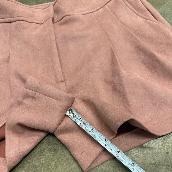 NWT Ryegrass salmon pink suede pleated trouser shorts - Picture 6 of 7